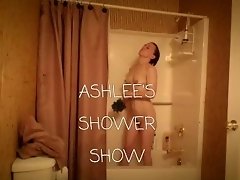 Shower Show Cam video on WebcamWhoring.com