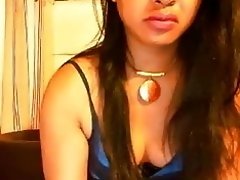 Show cam d'une belle malagasy 2 video on WebcamWhoring.com