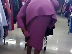 Black granny upskirt video on WebcamWhoring.com