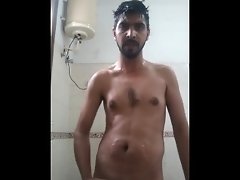 Solo Masturbation while bathing video on WebcamWhoring.com