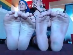 Size Comparison Wrinkled Soles Barefoot Dirty Feet American Foot Fetish video on WebcamWhoring.com