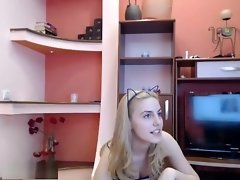 Blonde Does A Very Sexy Striptease video on WebcamWhoring.com