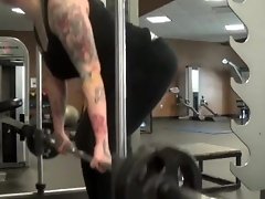 Chubby Tattooed Girl Deadlifts At The Gym [2015] video on WebcamWhoring.com